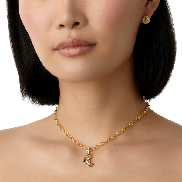18K Blue Sapphire Crescent Moon Pendant